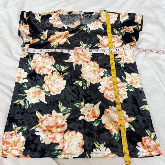 NWT a.n.a. Velour Floral Flutter Cap Sleeve Pullover Blouse Top Black Orange XS - Picture 5 of 7